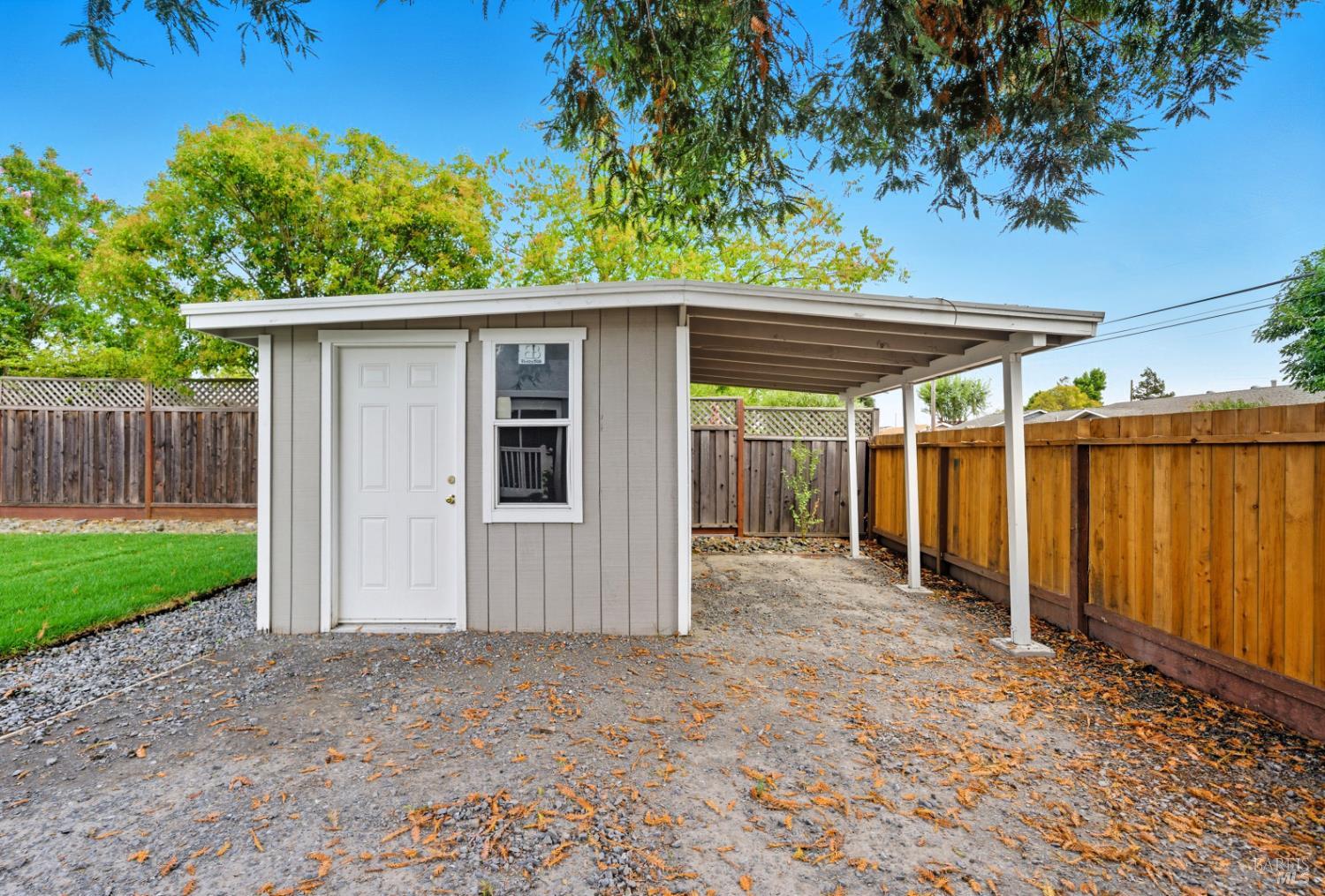 Detail Gallery Image 22 of 23 For 637 Saint Francis Dr, Petaluma,  CA 94954 - 3 Beds | 1 Baths