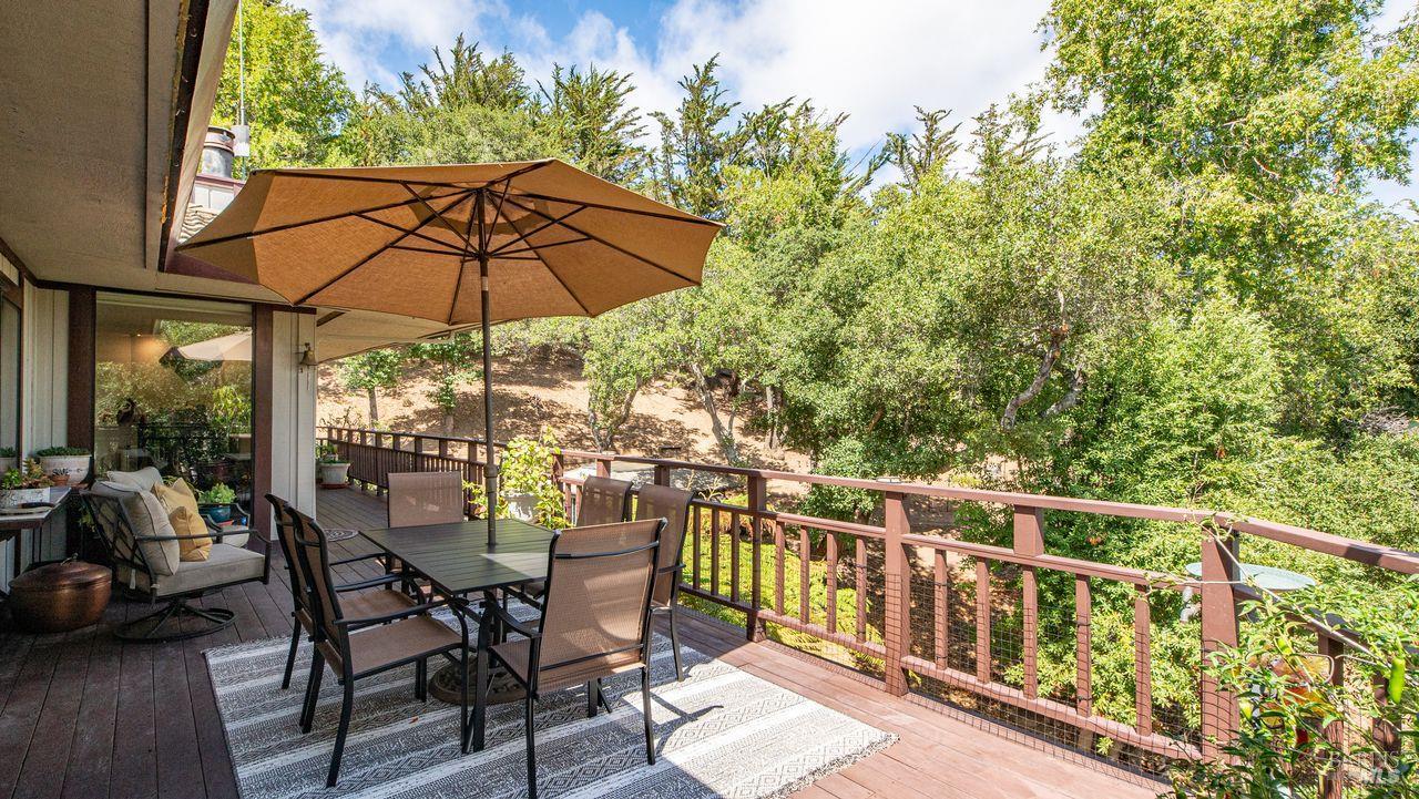 Detail Gallery Image 22 of 42 For 170 Wild Horse Valley Dr, Novato,  CA 94947 - 5 Beds | 2/1 Baths