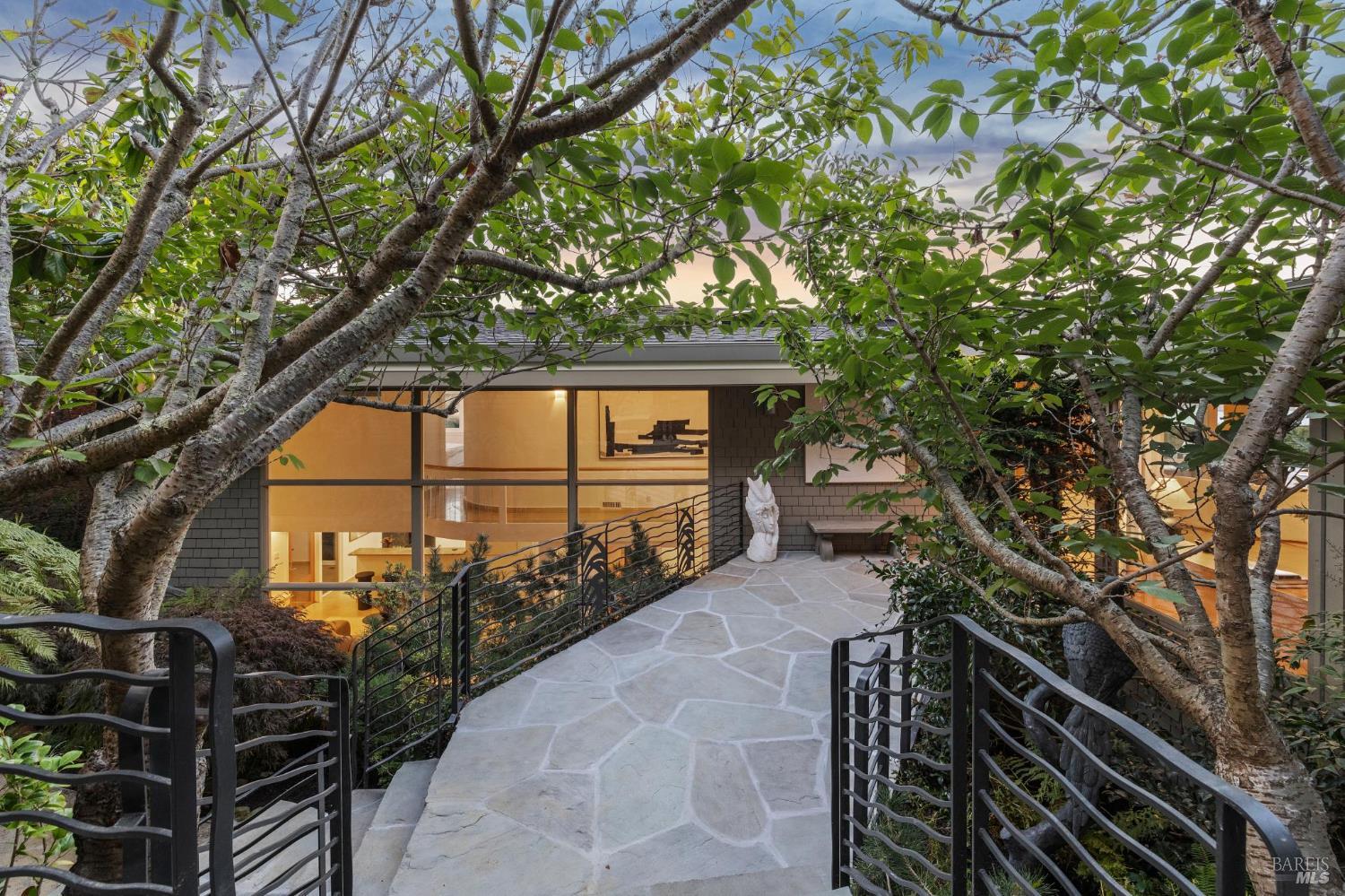 Detail Gallery Image 50 of 66 For 15 Prospect Ave, Sausalito,  CA 94965 - 3 Beds | 3/2 Baths