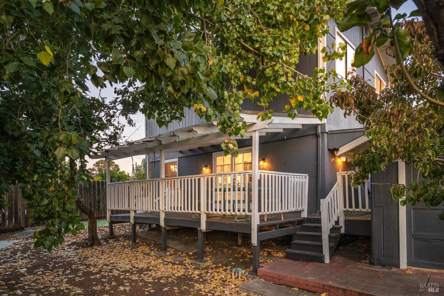 Detail Gallery Image 43 of 52 For 3009 Humboldt Ave, Oakland,  CA 94602 - 5 Beds | 2 Baths