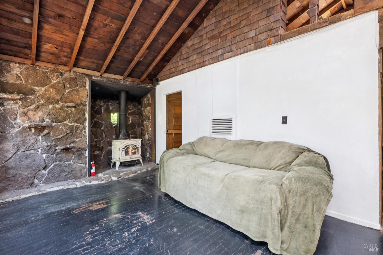 Detail Gallery Image 37 of 69 For 381 Forrest Ave, Fairfax,  CA 94930 - 2 Beds | 1/1 Baths