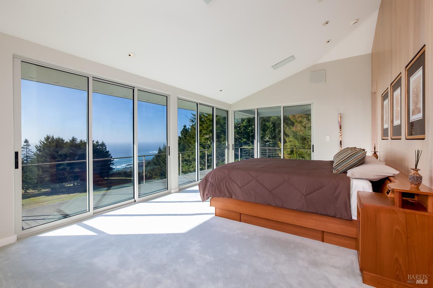Detail Gallery Image 15 of 49 For 43850 Buckhorn Cove Rd, Little River_1,  CA 95456 - 3 Beds | 4/1 Baths