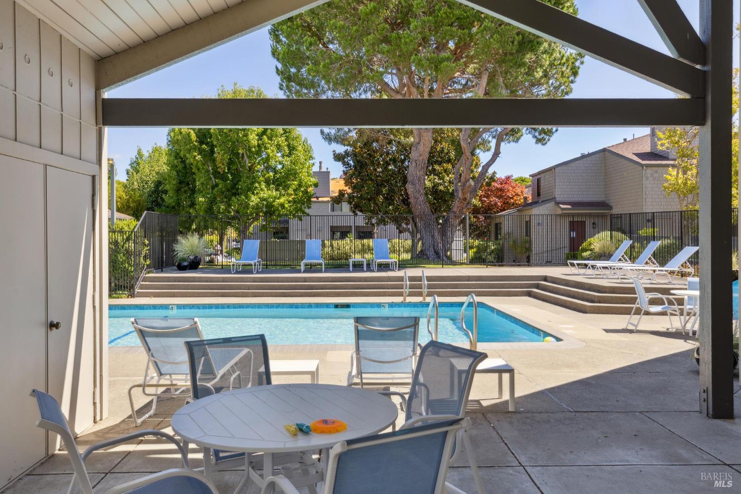 Detail Gallery Image 35 of 40 For 54 Sandpiper Cir, Corte Madera,  CA 94925 - 3 Beds | 2/1 Baths