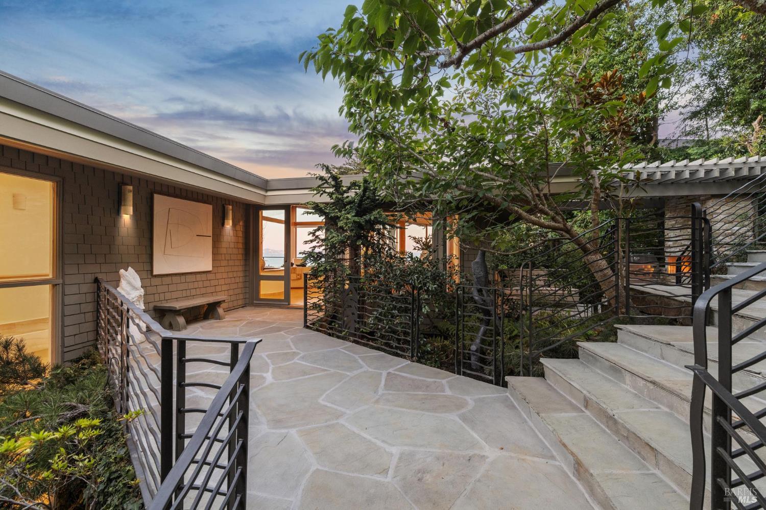 Detail Gallery Image 52 of 66 For 15 Prospect Ave, Sausalito,  CA 94965 - 3 Beds | 3/2 Baths