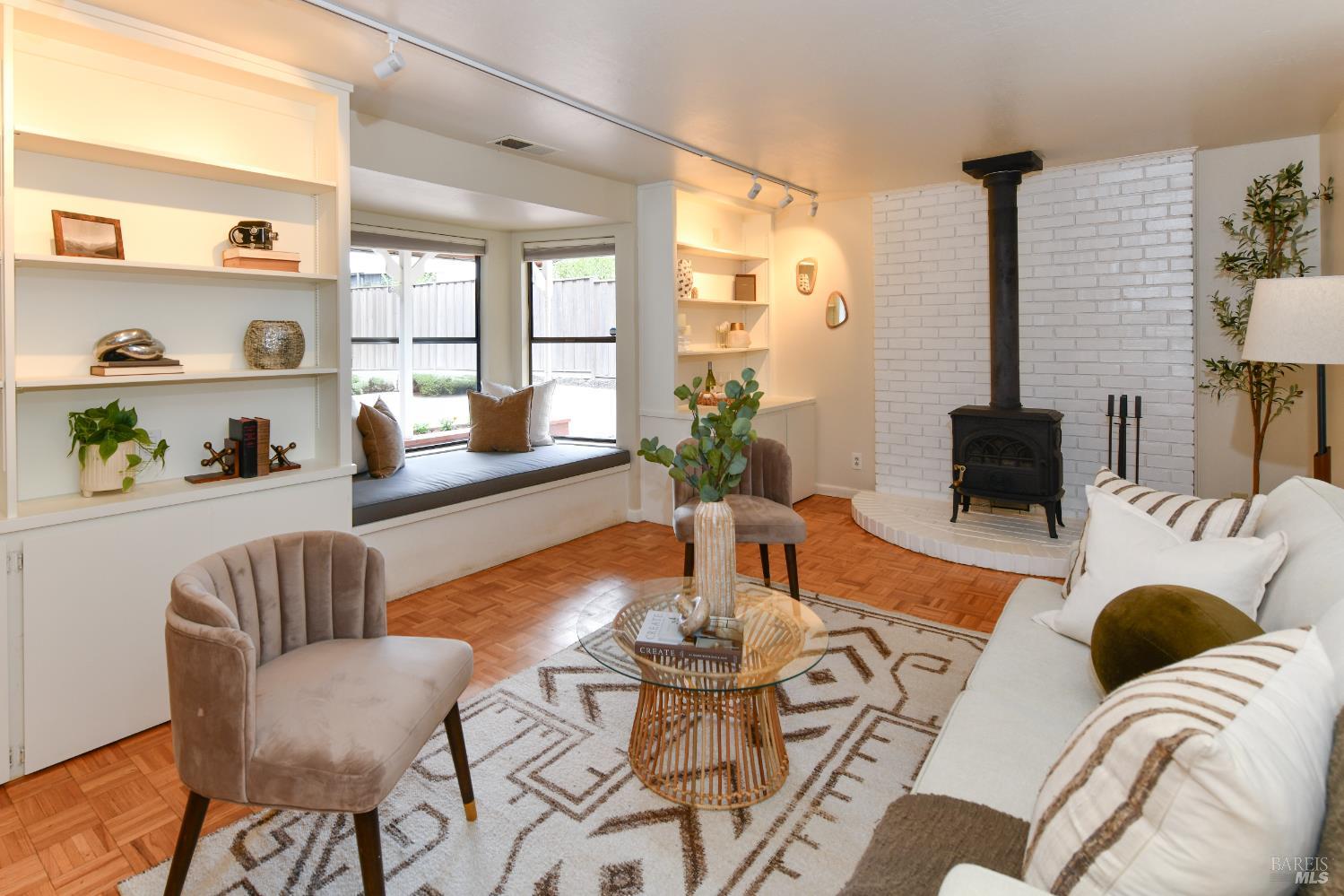 Detail Gallery Image 9 of 65 For 2090 Big Ranch Rd, Napa,  CA 94558 - 3 Beds | 2 Baths