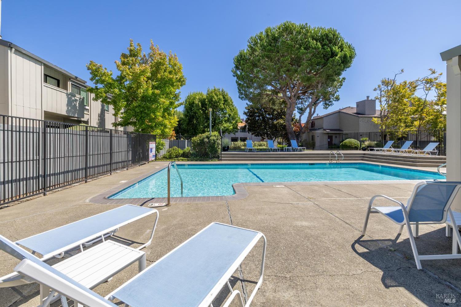 Detail Gallery Image 36 of 40 For 54 Sandpiper Cir, Corte Madera,  CA 94925 - 3 Beds | 2/1 Baths