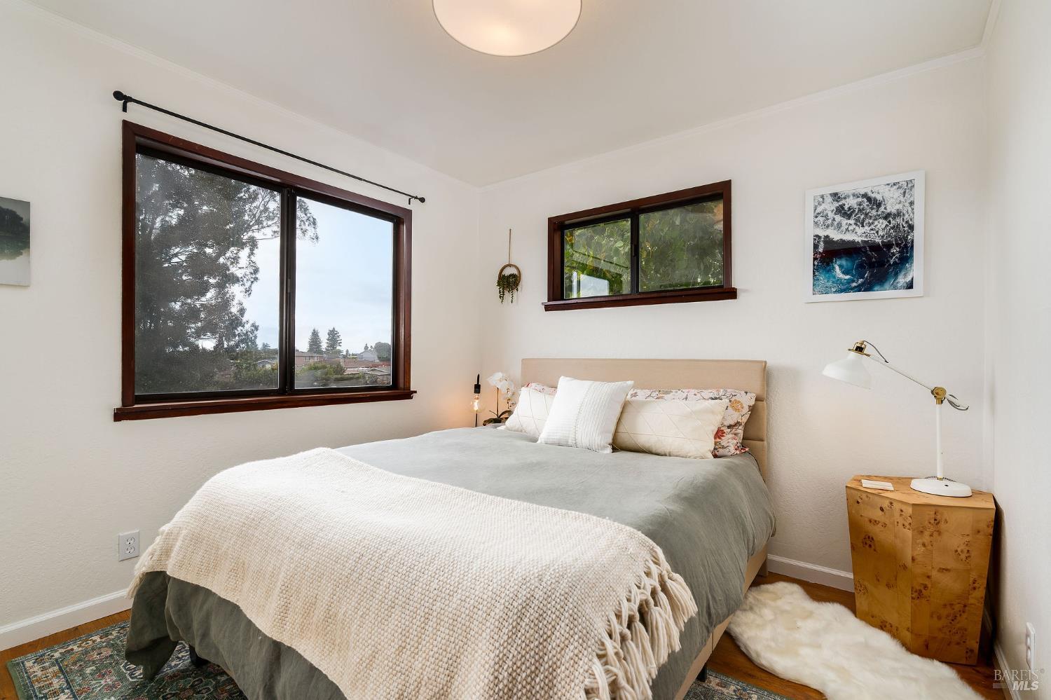 Detail Gallery Image 33 of 52 For 3009 Humboldt Ave, Oakland,  CA 94602 - 5 Beds | 2 Baths