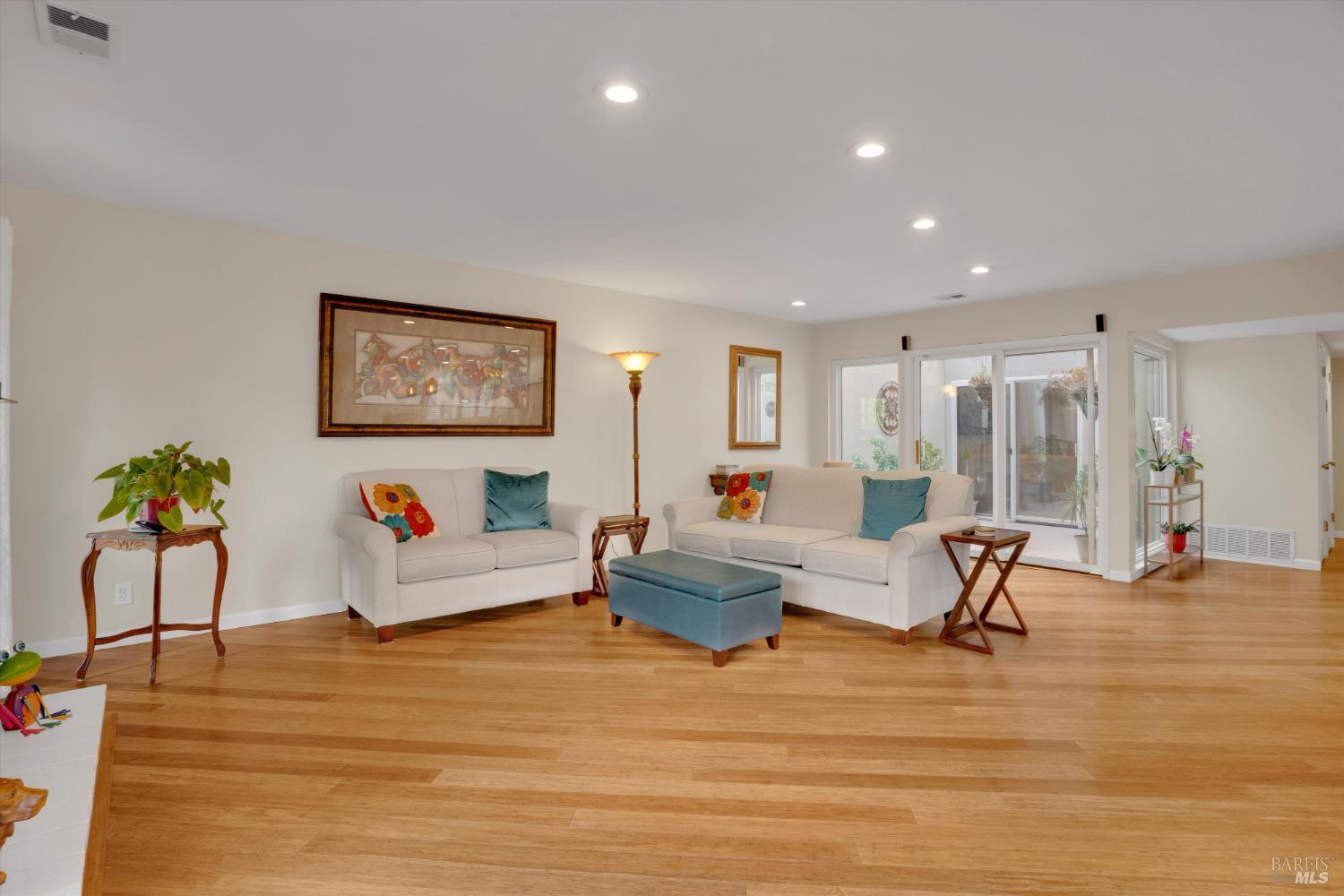 Detail Gallery Image 11 of 38 For 500 Tampico Unkn, Walnut Creek,  CA 94598 - 2 Beds | 2 Baths