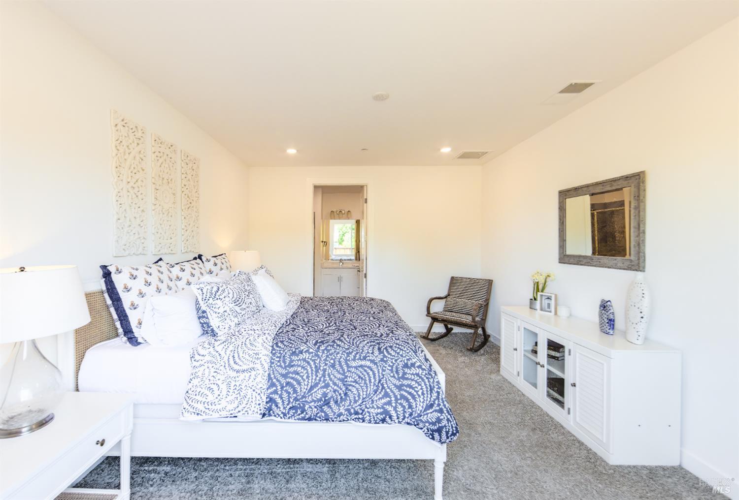Detail Gallery Image 9 of 16 For 6601 Stone Bridge Rd, Santa Rosa,  CA 95409 - 3 Beds | 2 Baths