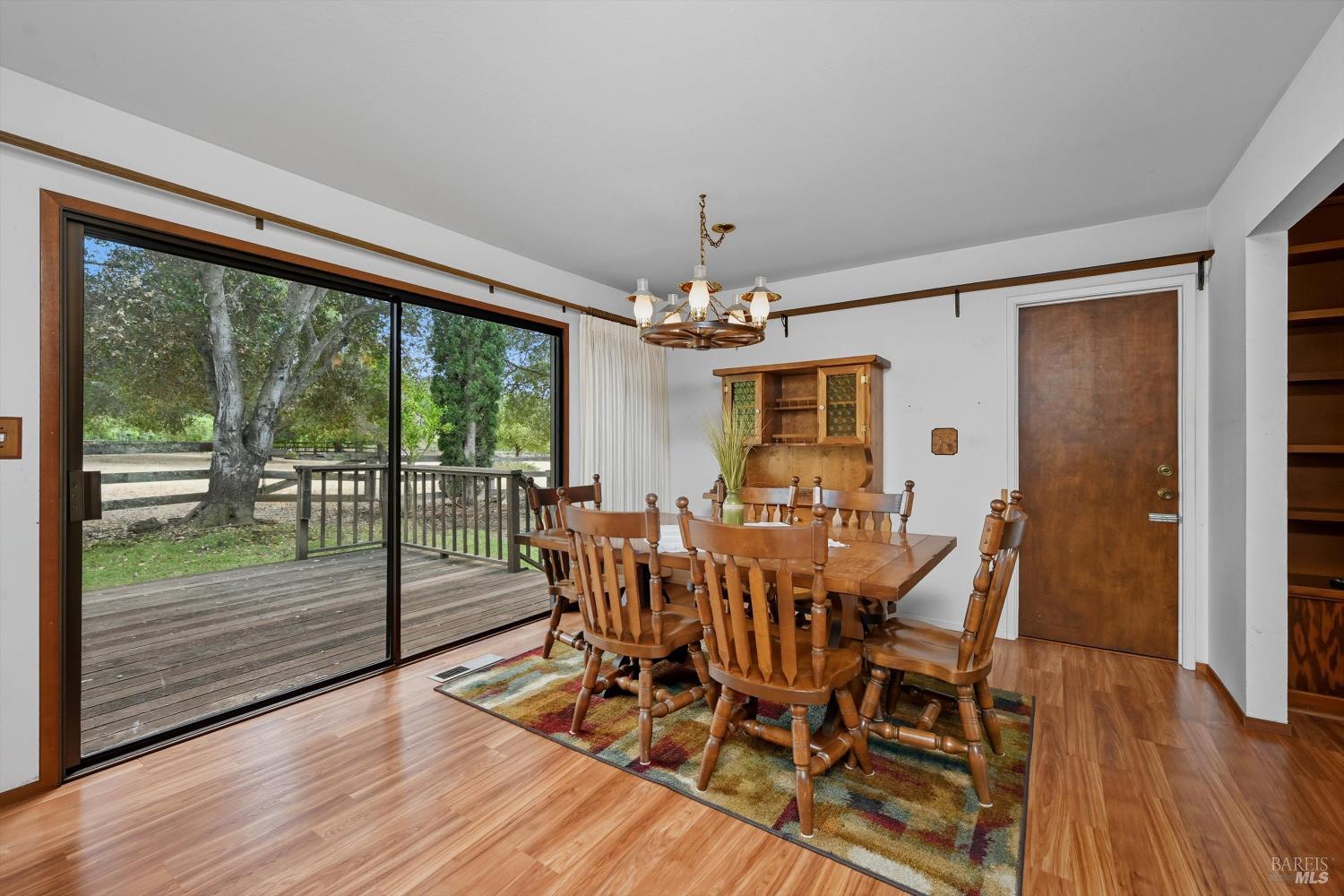 Detail Gallery Image 13 of 28 For 4295 E 3rd Ave, Napa,  CA 94558 - 3 Beds | 2 Baths