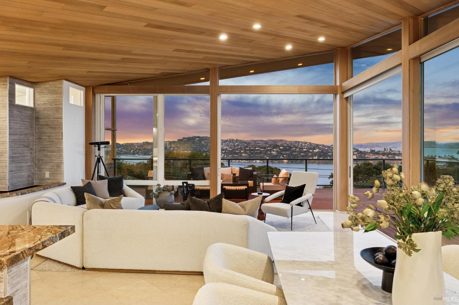 Detail Gallery Image 54 of 66 For 15 Prospect Ave, Sausalito,  CA 94965 - 3 Beds | 3/2 Baths