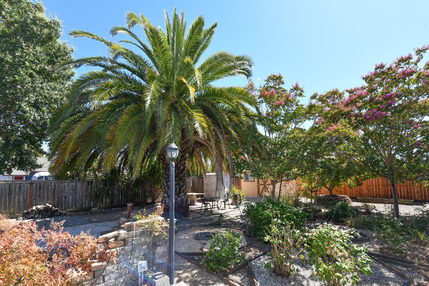 Detail Gallery Image 11 of 30 For 1215 Rutledge Ave, Santa Rosa,  CA 95404 - 4 Beds | 2 Baths