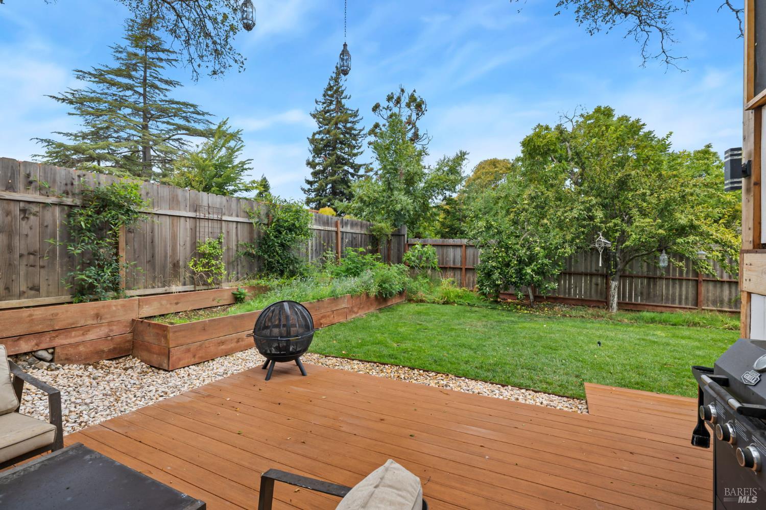 Detail Gallery Image 38 of 56 For 2010 Old Sonoma Rd, Napa,  CA 94559 - 3 Beds | 1/1 Baths