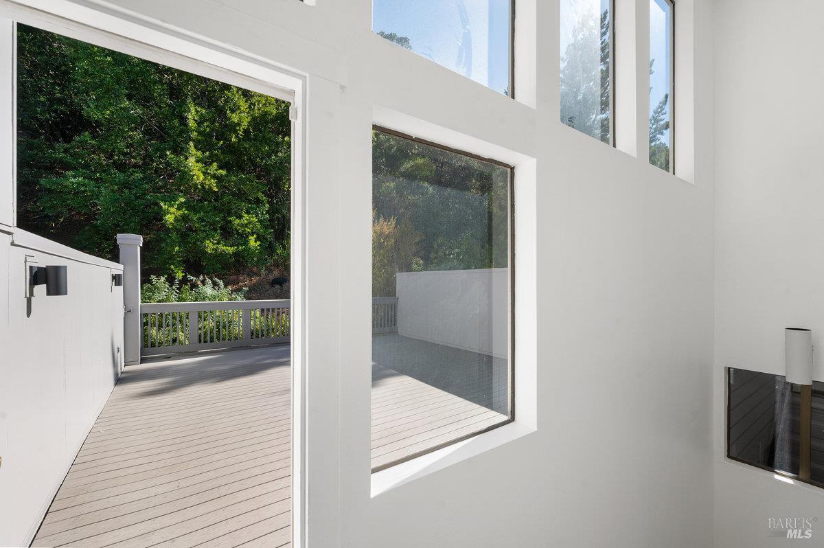Detail Gallery Image 28 of 32 For 154 Professional Center Pkwy, San Rafael,  CA 94903 - 3 Beds | 2/1 Baths