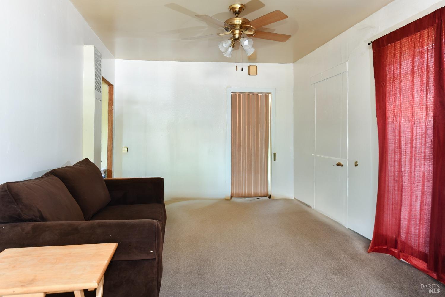 Detail Gallery Image 15 of 30 For 1215 Rutledge Ave, Santa Rosa,  CA 95404 - 4 Beds | 2 Baths