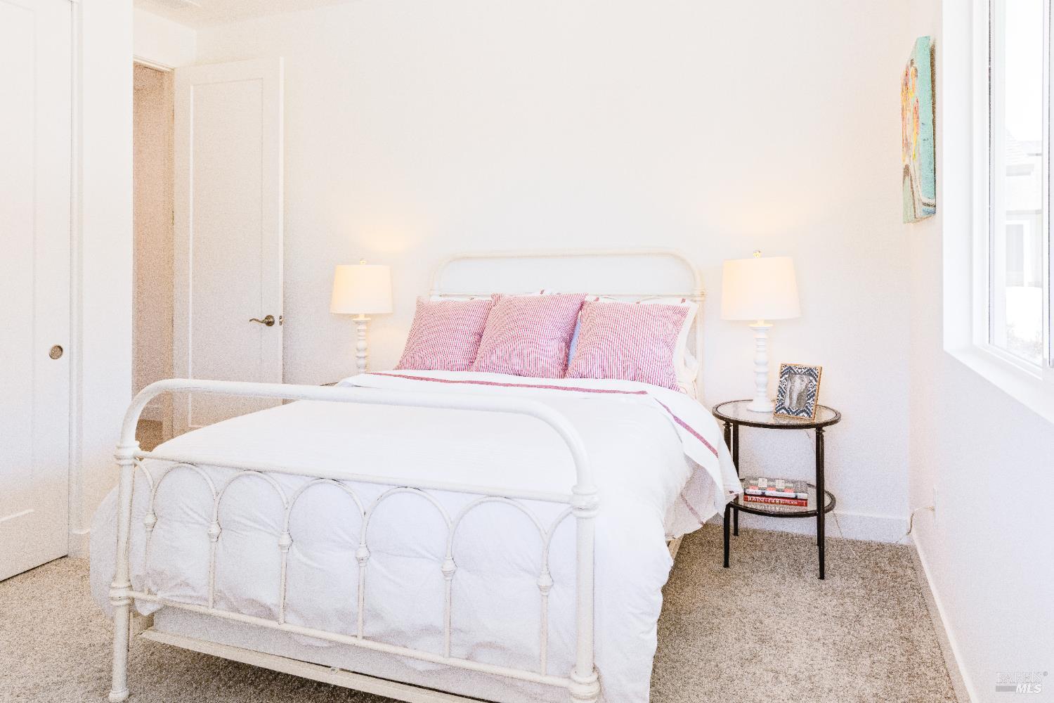 Detail Gallery Image 14 of 16 For 6601 Stone Bridge Rd, Santa Rosa,  CA 95409 - 3 Beds | 2 Baths