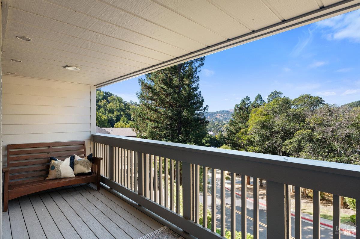 Detail Gallery Image 20 of 32 For 154 Professional Center Pkwy, San Rafael,  CA 94903 - 3 Beds | 2/1 Baths