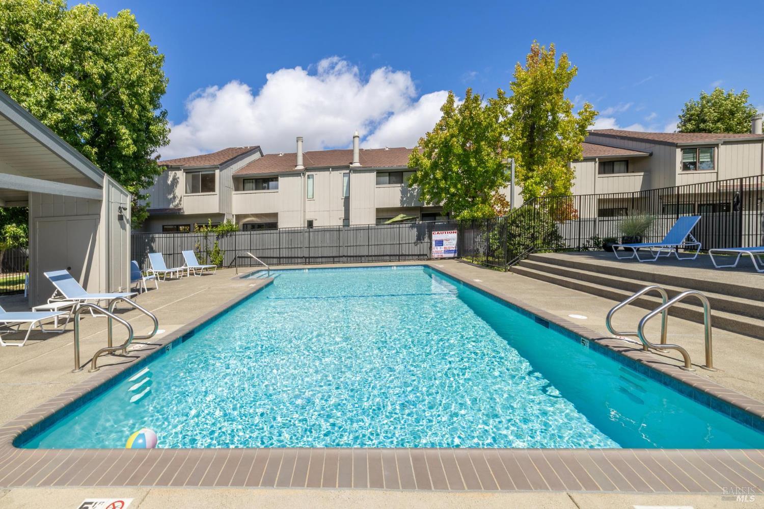 Detail Gallery Image 37 of 40 For 54 Sandpiper Cir, Corte Madera,  CA 94925 - 3 Beds | 2/1 Baths
