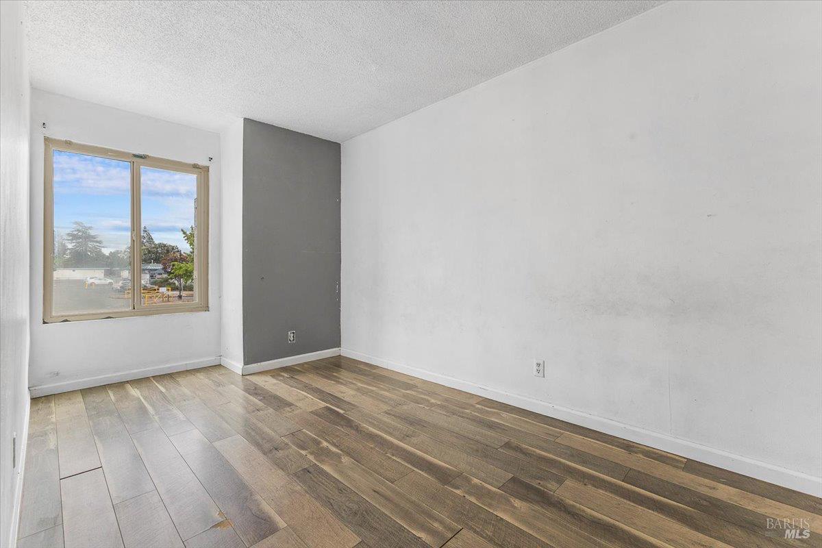 Detail Gallery Image 20 of 32 For 729 Rockwell Pl, Santa Rosa,  CA 95401 - 2 Beds | 1/1 Baths