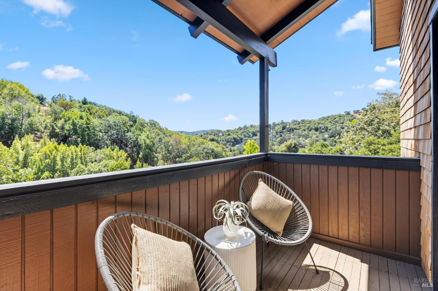 Detail Gallery Image 36 of 63 For 103 Holstein Rd, San Anselmo,  CA 94960 - 3 Beds | 2/1 Baths