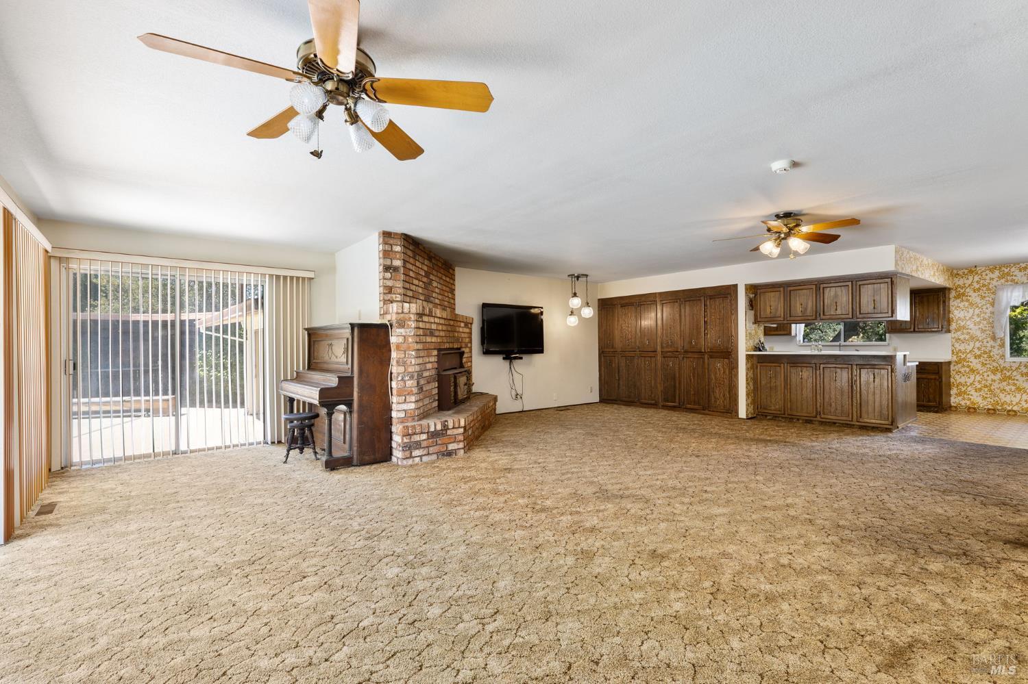Detail Gallery Image 33 of 64 For 1850 Cravea Ln, Fairfield,  CA 94534 - 5 Beds | 2/1 Baths