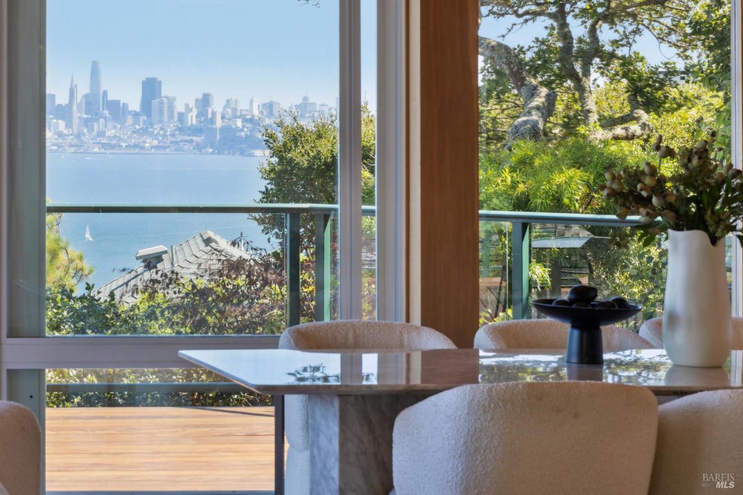 Detail Gallery Image 18 of 66 For 15 Prospect Ave, Sausalito,  CA 94965 - 3 Beds | 3/2 Baths