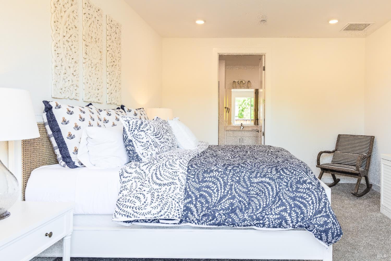 Detail Gallery Image 10 of 16 For 6601 Stone Bridge Rd, Santa Rosa,  CA 95409 - 3 Beds | 2 Baths