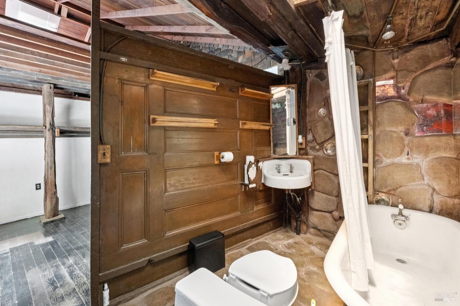 Detail Gallery Image 50 of 69 For 381 Forrest Ave, Fairfax,  CA 94930 - 2 Beds | 1/1 Baths