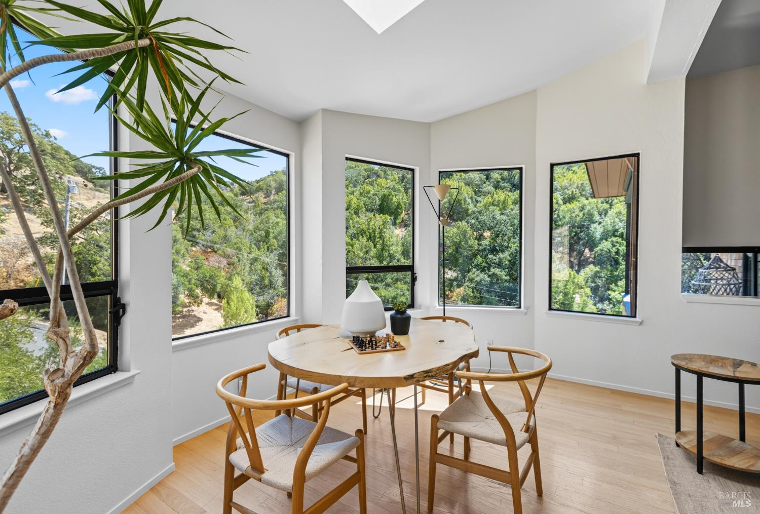 Detail Gallery Image 30 of 63 For 103 Holstein Rd, San Anselmo,  CA 94960 - 3 Beds | 2/1 Baths