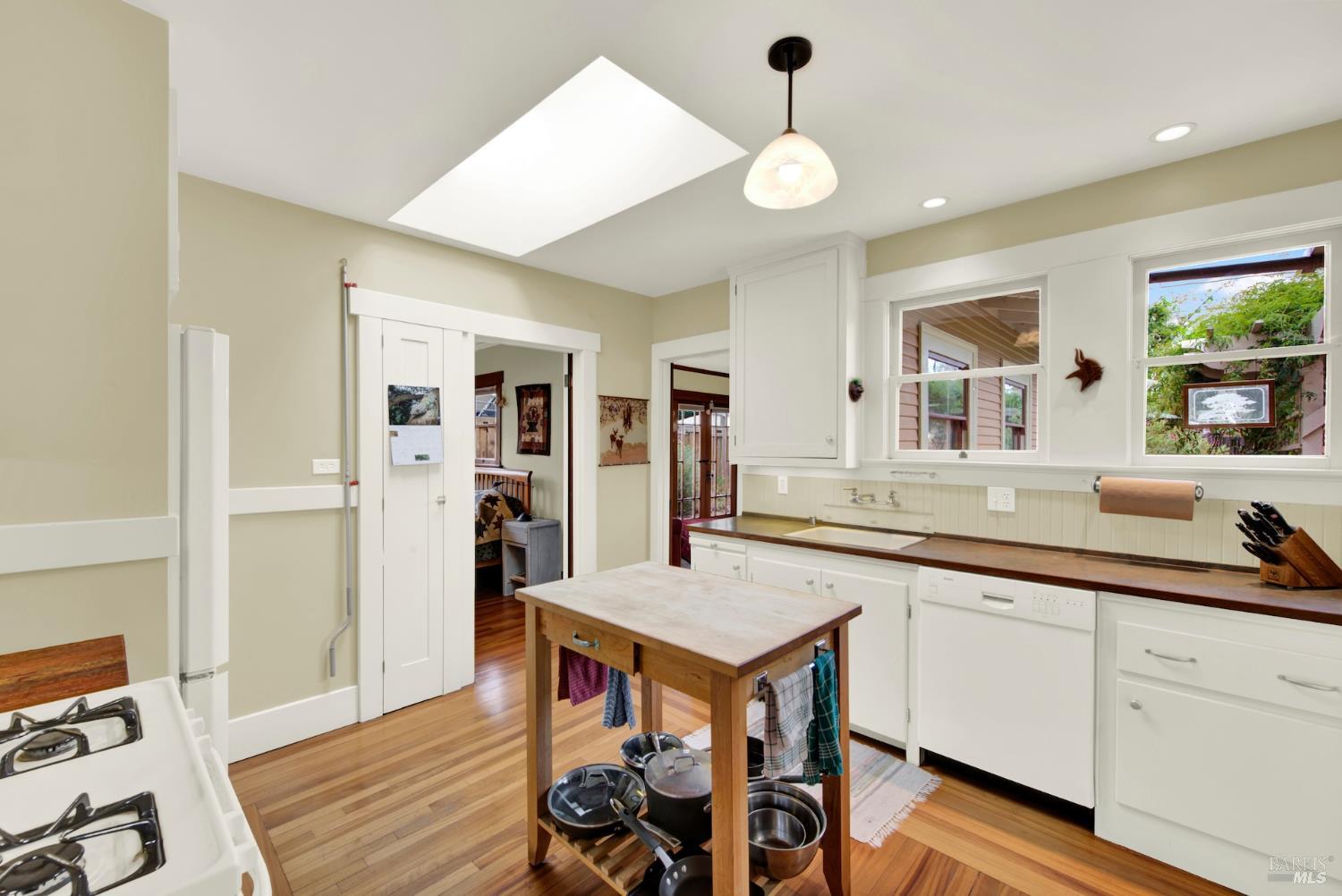 Detail Gallery Image 13 of 63 For 739 Benicia Rd, Vallejo,  CA 94591 - 2 Beds | 1 Baths