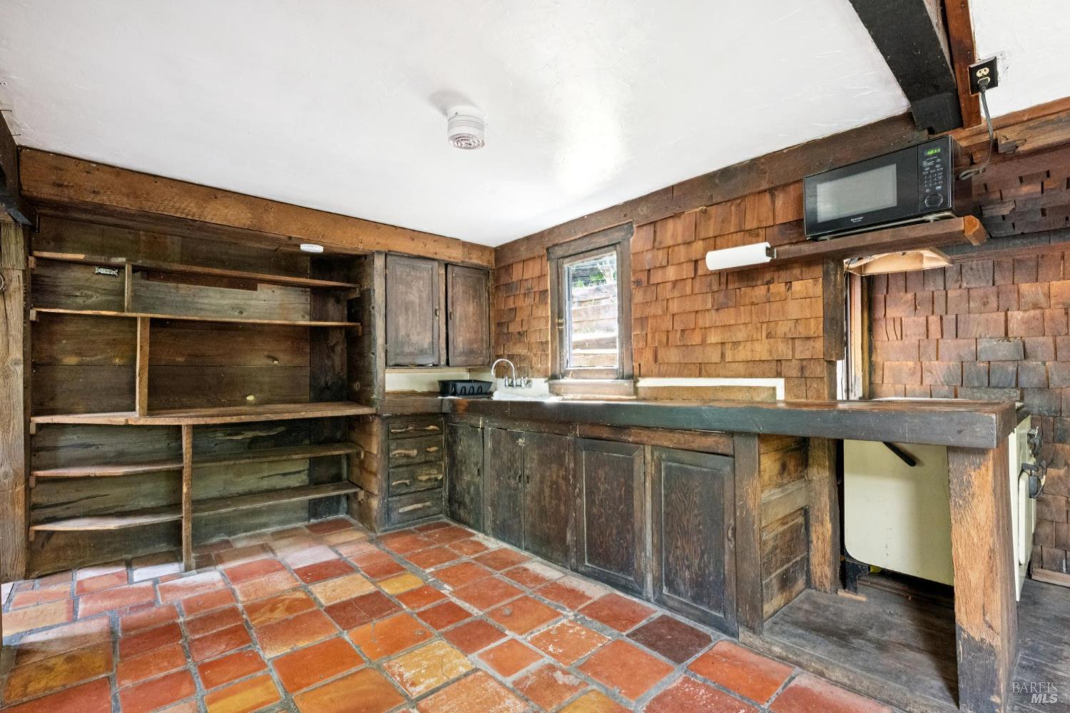 Detail Gallery Image 27 of 69 For 381 Forrest Ave, Fairfax,  CA 94930 - 2 Beds | 1/1 Baths