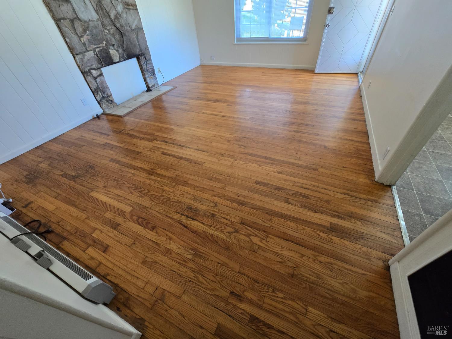 Detail Gallery Image 9 of 17 For 113 E 4th St, Cloverdale,  CA 95425 - – Beds | – Baths