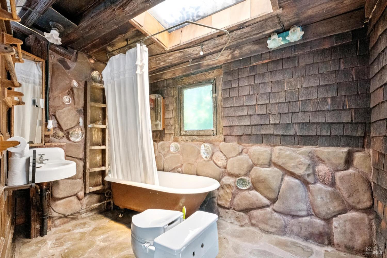 Detail Gallery Image 49 of 69 For 381 Forrest Ave, Fairfax,  CA 94930 - 2 Beds | 1/1 Baths