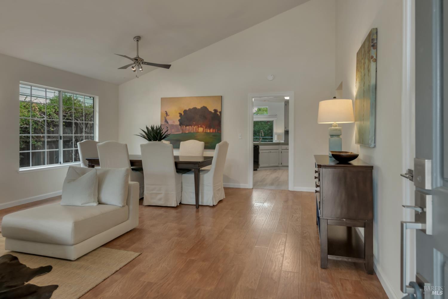 Detail Gallery Image 6 of 47 For 15401 Thomas St, Glen Ellen,  CA 95442 - 3 Beds | 2 Baths