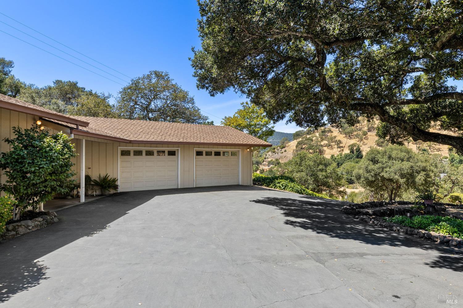 Detail Gallery Image 18 of 64 For 1850 Cravea Ln, Fairfield,  CA 94534 - 5 Beds | 2/1 Baths