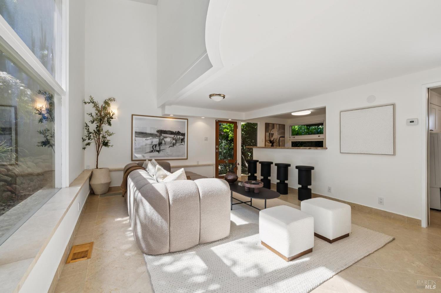 Detail Gallery Image 39 of 66 For 15 Prospect Ave, Sausalito,  CA 94965 - 3 Beds | 3/2 Baths