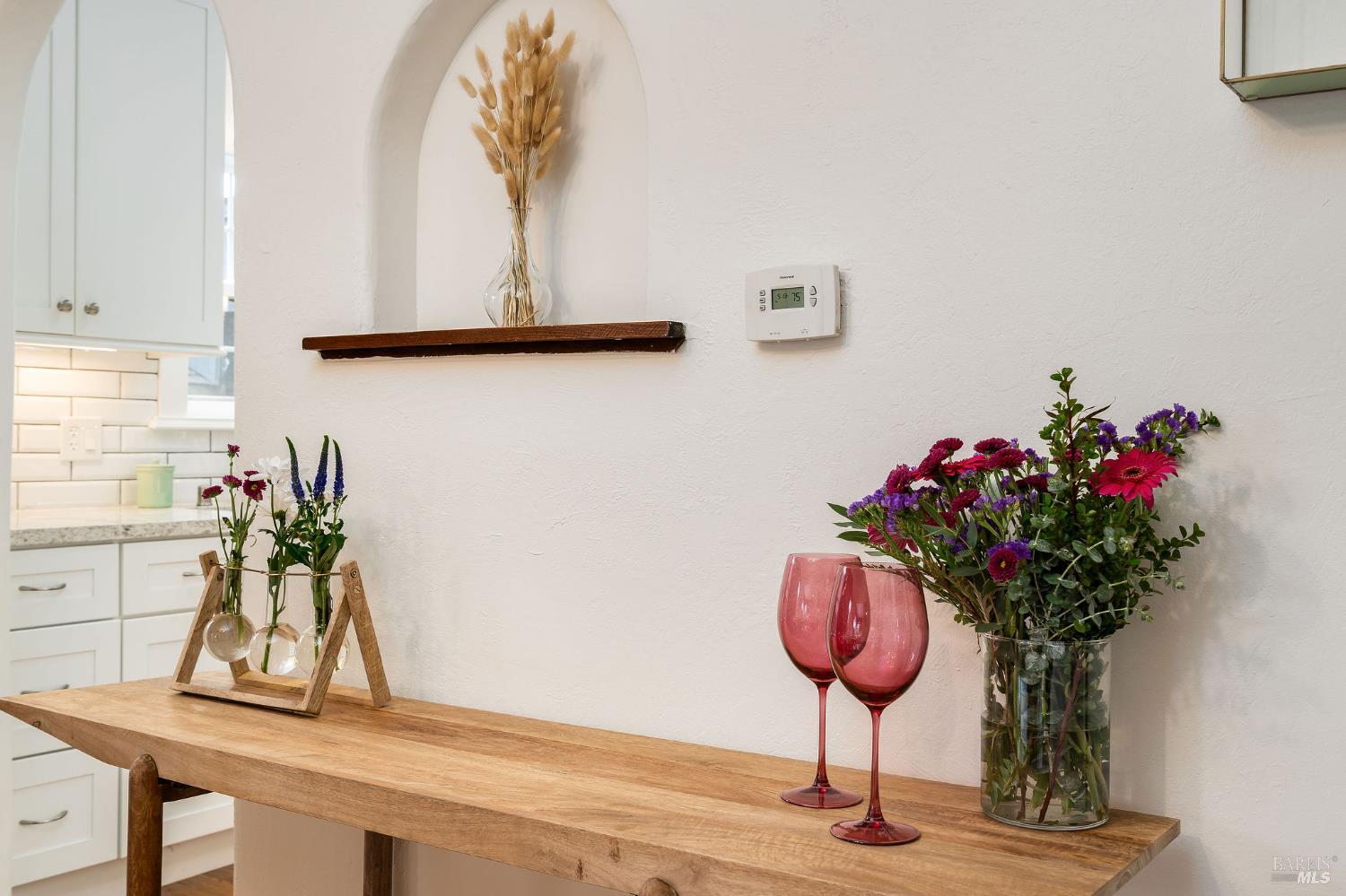 Detail Gallery Image 14 of 52 For 3009 Humboldt Ave, Oakland,  CA 94602 - 5 Beds | 2 Baths