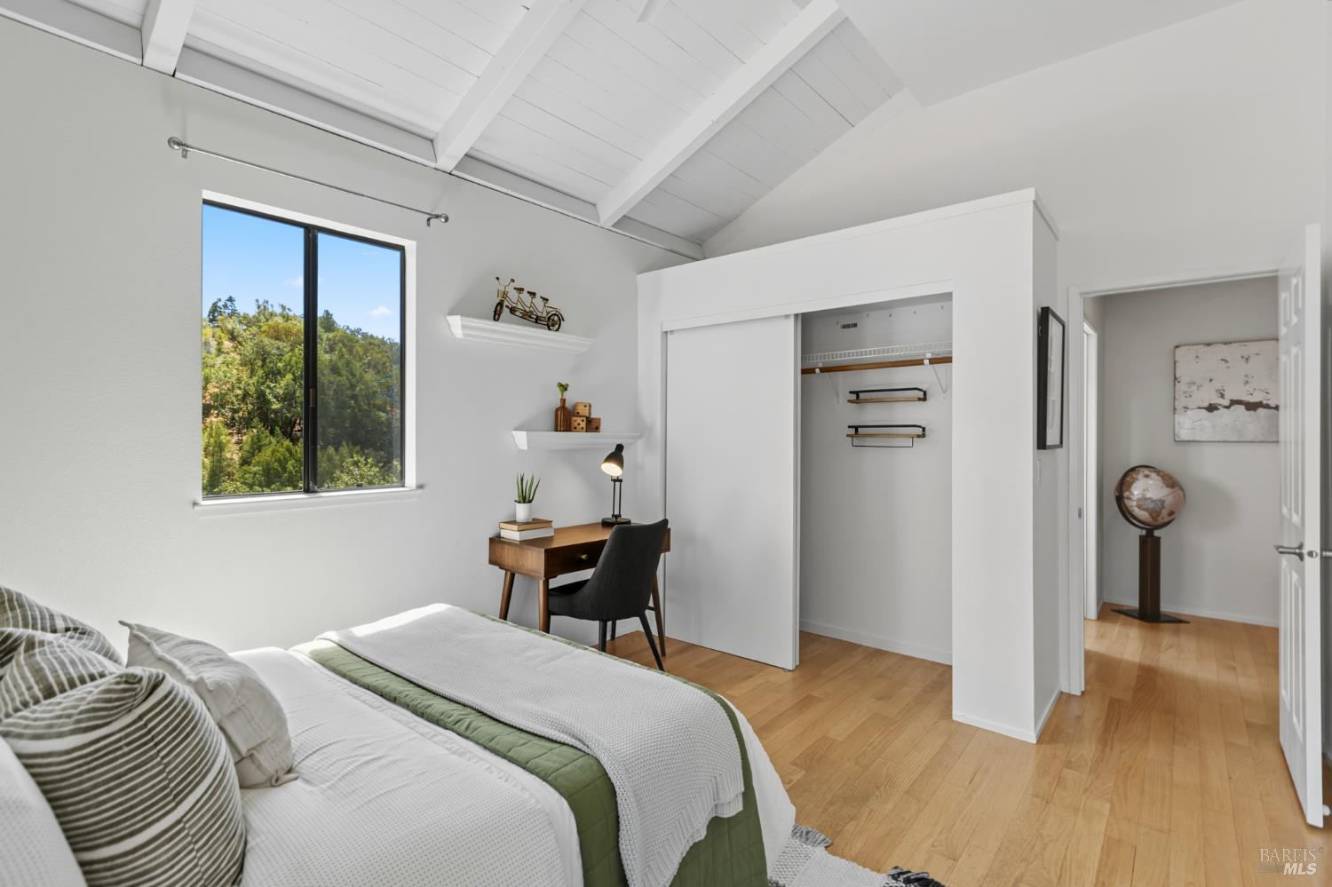 Detail Gallery Image 46 of 63 For 103 Holstein Rd, San Anselmo,  CA 94960 - 3 Beds | 2/1 Baths