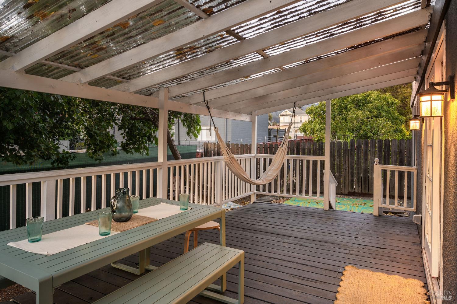 Detail Gallery Image 42 of 52 For 3009 Humboldt Ave, Oakland,  CA 94602 - 5 Beds | 2 Baths
