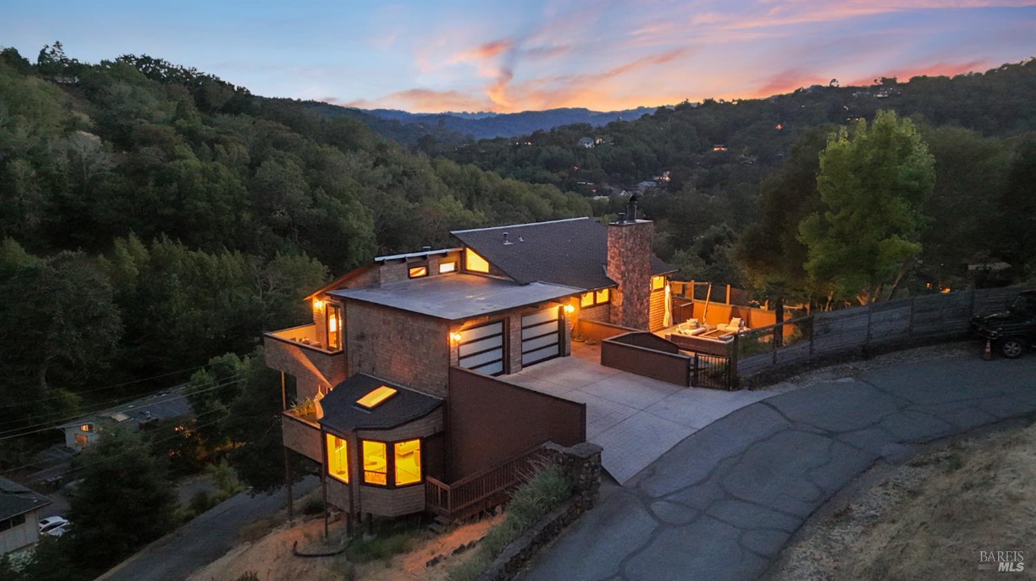 Detail Gallery Image 59 of 63 For 103 Holstein Rd, San Anselmo,  CA 94960 - 3 Beds | 2/1 Baths