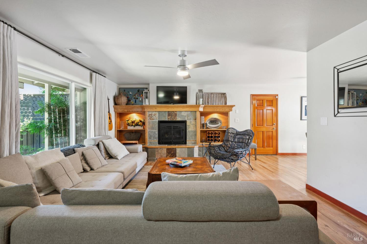 Detail Gallery Image 11 of 39 For 14735 Carrier Ln, Guerneville,  CA 95446 - 3 Beds | 2 Baths