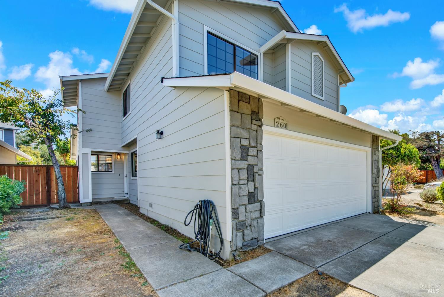 Detail Gallery Image 2 of 55 For 260 Neptunes Ct, Vallejo,  CA 94591 - 3 Beds | 3 Baths