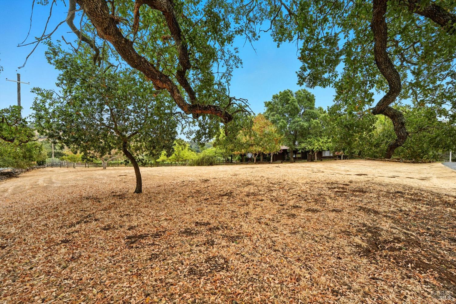 Detail Gallery Image 26 of 28 For 4295 E 3rd Ave, Napa,  CA 94558 - 3 Beds | 2 Baths