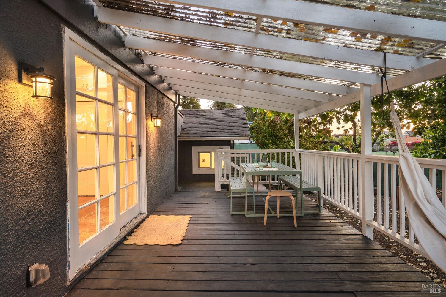 Detail Gallery Image 41 of 52 For 3009 Humboldt Ave, Oakland,  CA 94602 - 5 Beds | 2 Baths