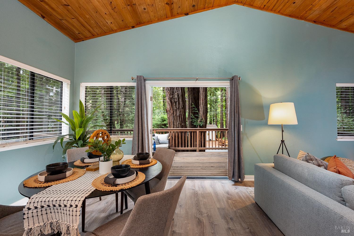 Detail Gallery Image 6 of 25 For 1025 Cazadero Hwy, Cazadero,  CA 95421 - 2 Beds | 2 Baths