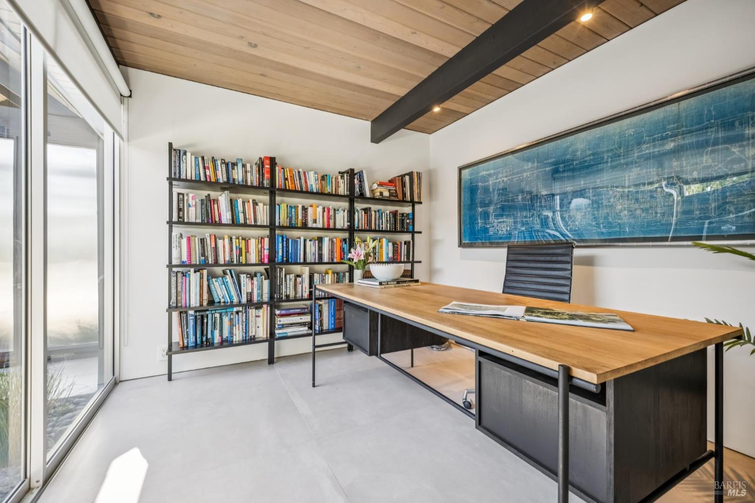 Detail Gallery Image 28 of 53 For 20 Mount Diablo Cir, San Rafael,  CA 94903 - 5 Beds | 2 Baths