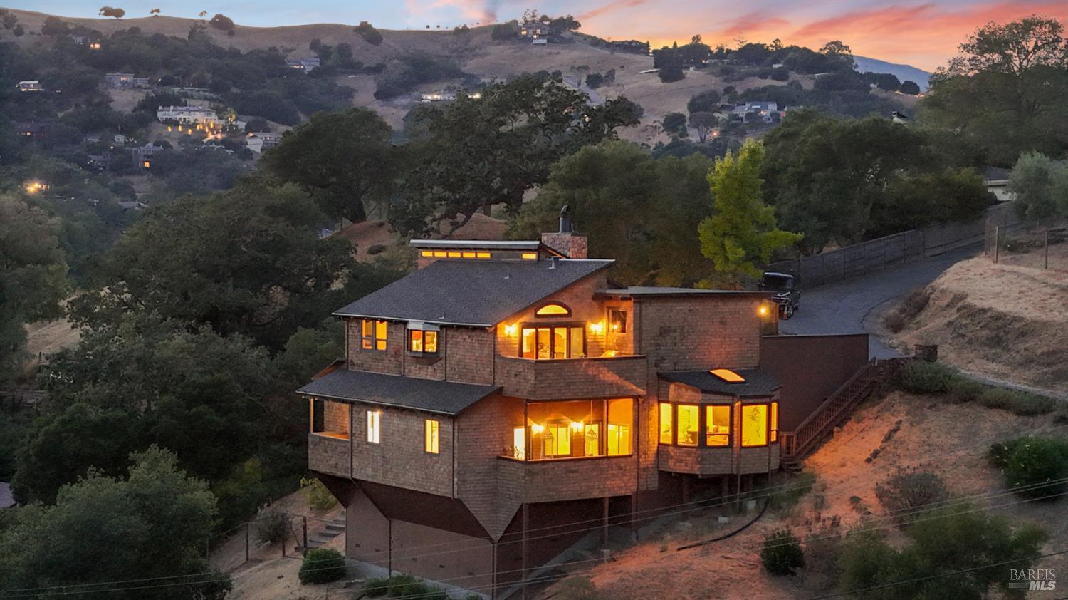 Detail Gallery Image 61 of 63 For 103 Holstein Rd, San Anselmo,  CA 94960 - 3 Beds | 2/1 Baths