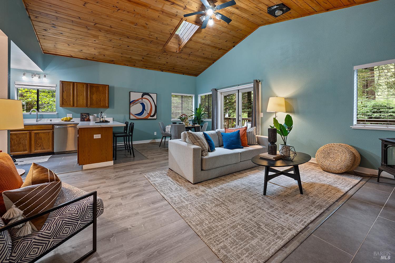 Detail Gallery Image 5 of 25 For 1025 Cazadero Hwy, Cazadero,  CA 95421 - 2 Beds | 2 Baths