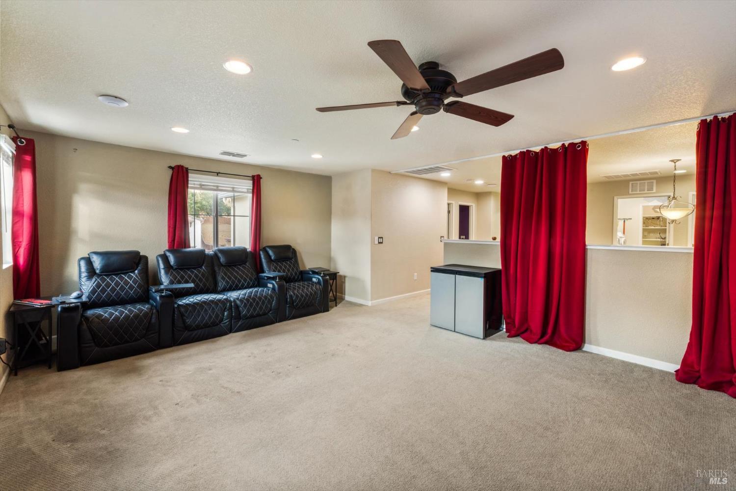 Detail Gallery Image 17 of 43 For 1391 Couples Cir, Fairfield,  CA 94533 - 5 Beds | 3 Baths
