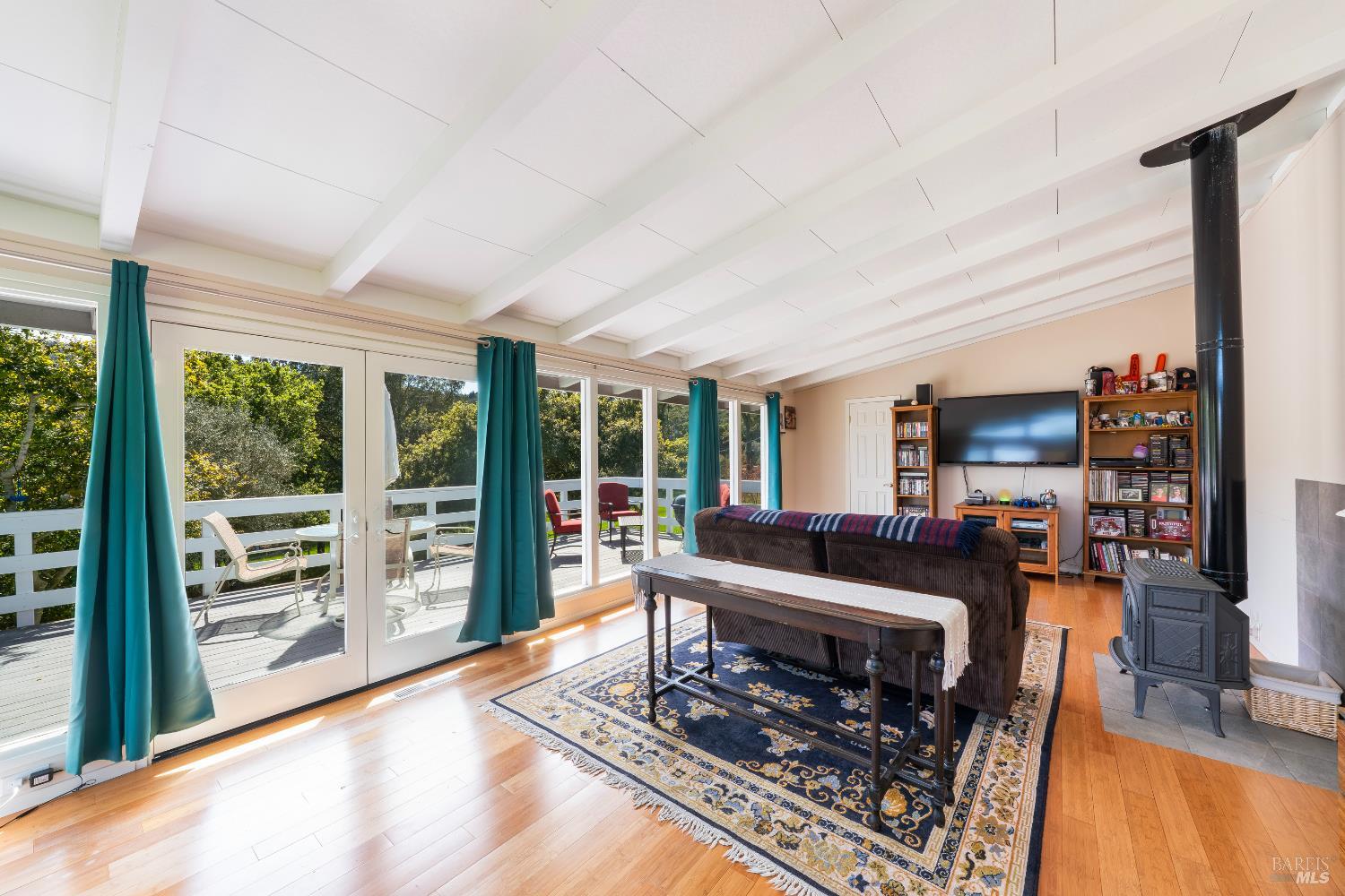 Detail Gallery Image 4 of 23 For 5254 Enterprise Rd, Glen Ellen,  CA 95442 - 2 Beds | 1 Baths